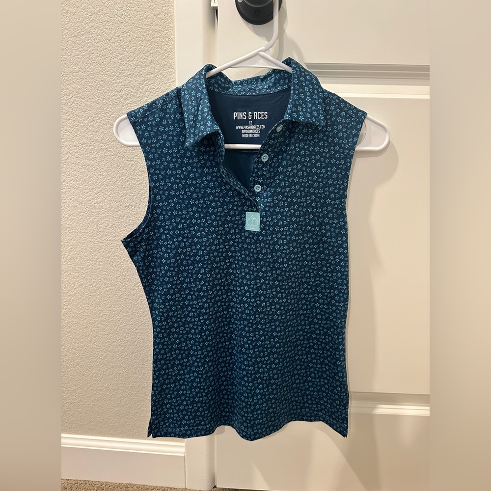 Women's Blue Floral Pins and Aces Golf Sleeveless Top